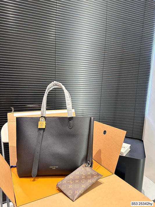 Louis new arrival lock hobo tote bag size;47 * 31 cm