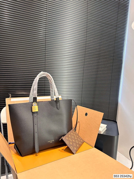 Louis new arrival lock hobo tote bag size；47 * 31 cm